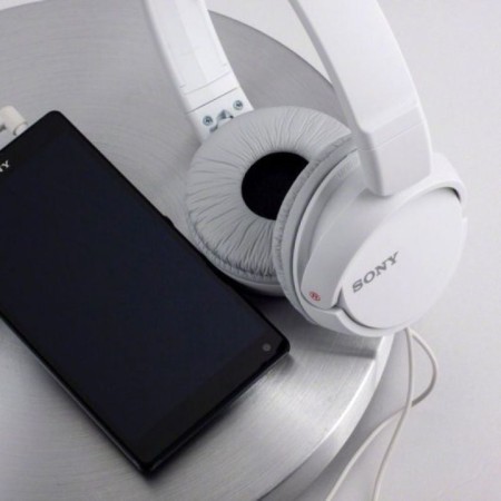 Auriculares sony mdrzx110apw - blanco - pleglable - microfono