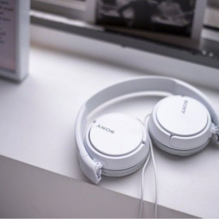 Auriculares sony mdrzx110apw - blanco - pleglable - microfono