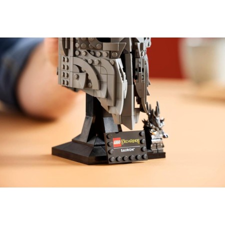 Lego el señor de los anillos casco de sauron