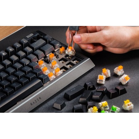 TECLADO RAZER BLACKWIDOW V4 75% (INTL. USA) (RZ03-05000400-R3E1)