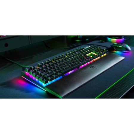 TECLADO RAZER BLACKWIDOW V4 GREEN SWITCH (USA) (RZ03-04690100-R3M1)