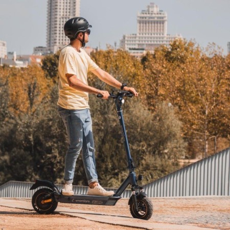 Patinete Eléctrico SmartGyro K2 Pro Black Certificado/ Motor 1000W/ Ruedas 10"/ 25km/h /Autonomía 60km/ Negro